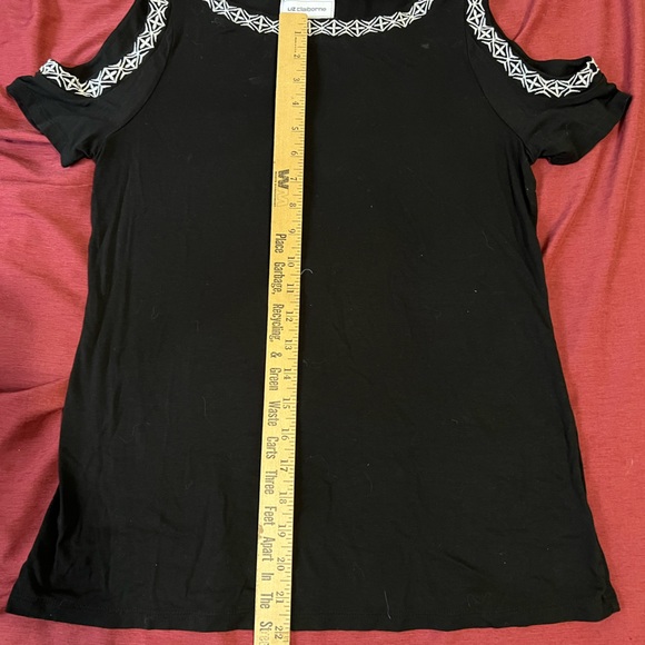 Liz Claiborne Black Cold Shoulder Top with White Embroidery Size Small - Picture 5 of 8